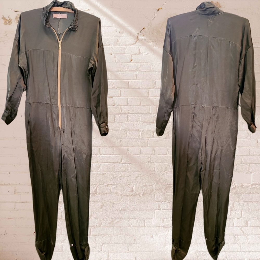 Cali Dreaming Flight Suit In Olive Green Satin Size XS - Picture 4 of 5